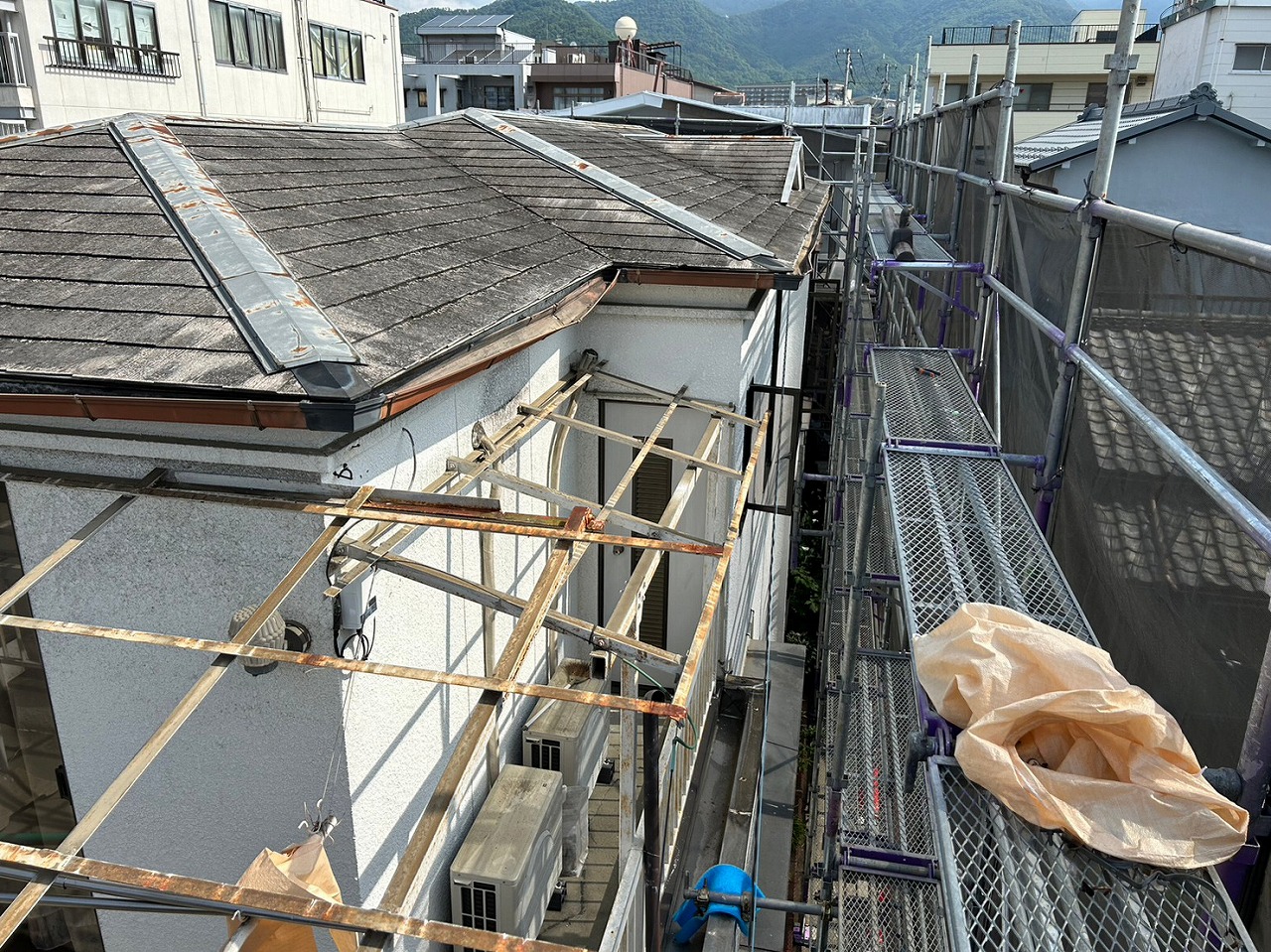 バルコニー屋根　工事